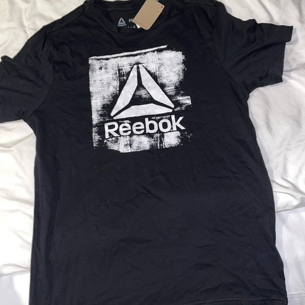 Men’s everyday tee NWT